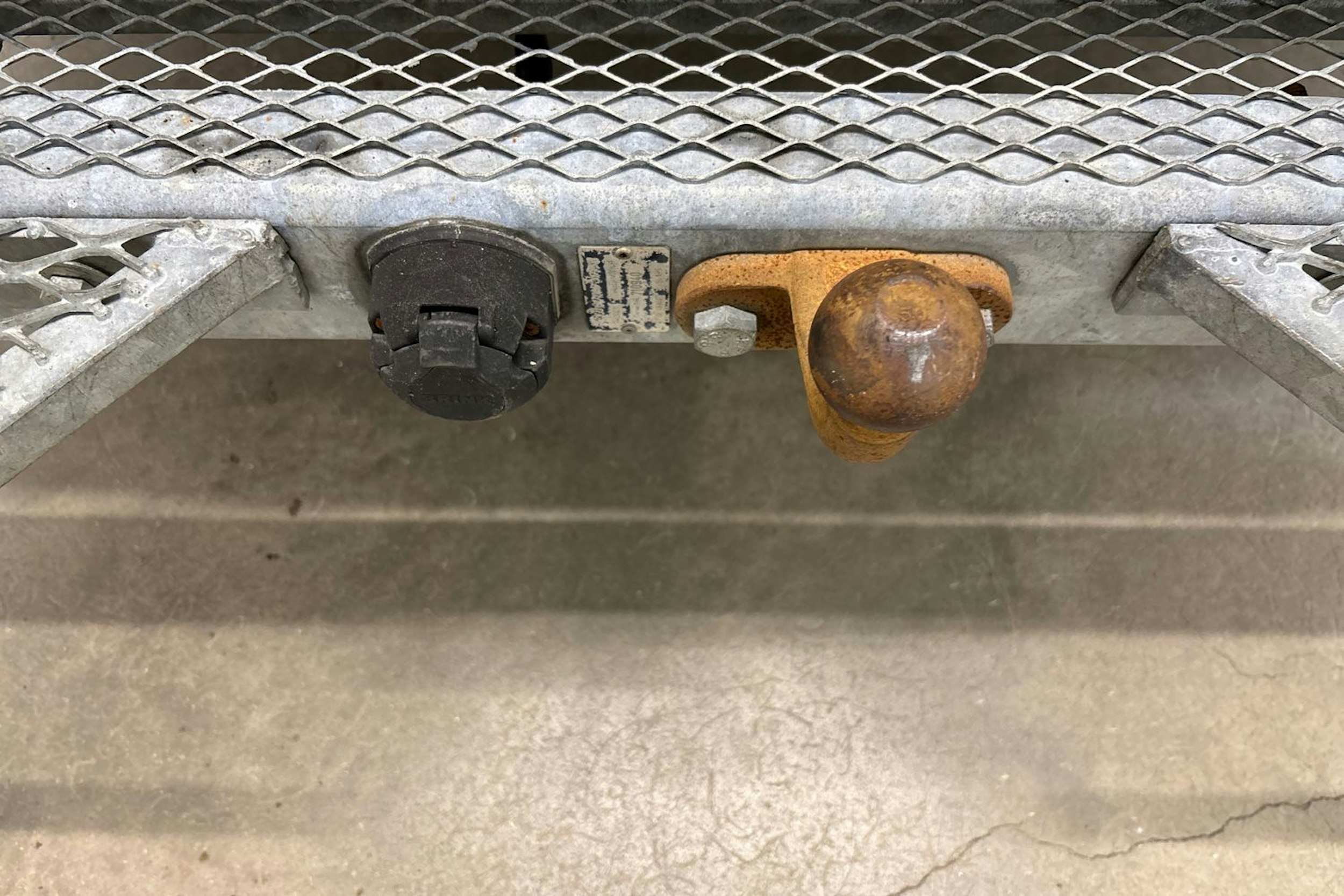 Harmaa Volkswagen Crafter 2016 kuva 15.