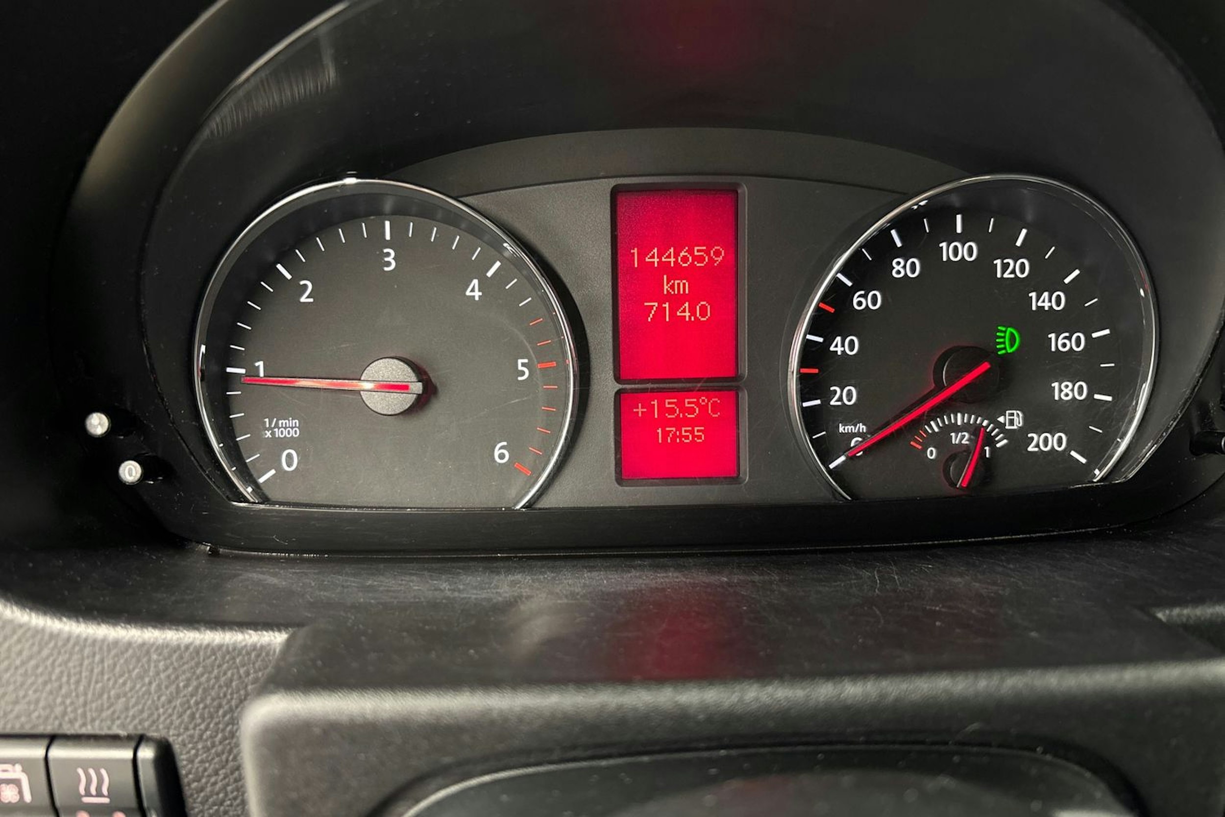 Harmaa Volkswagen Crafter 2016 kuva 21.