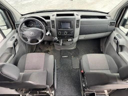 ruskea (beige) Volkswagen Crafter 2016 kuva 6.