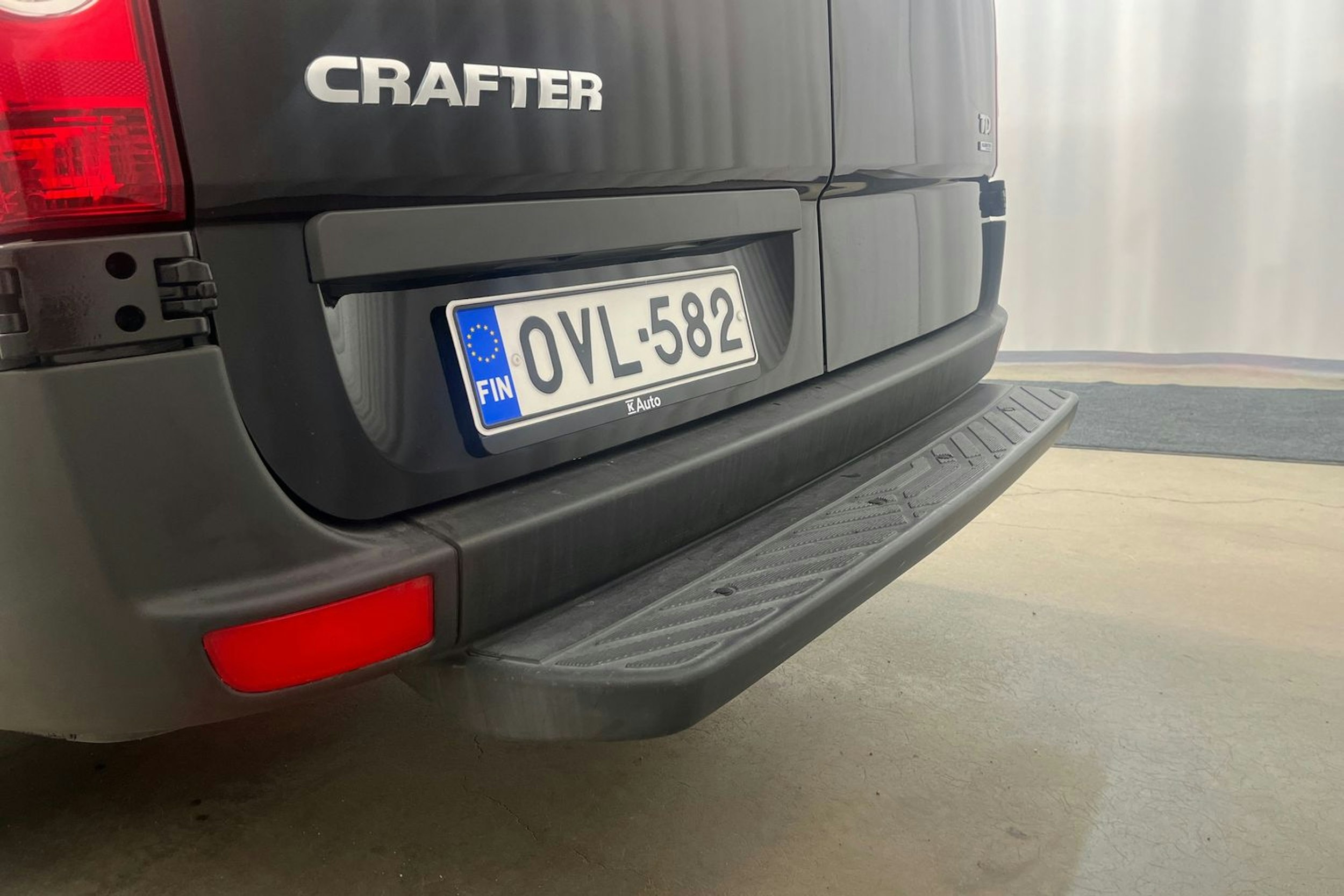 musta Volkswagen Crafter 2016 kuva 13.