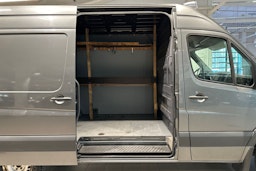Harmaa Volkswagen CRAFTER 2016 kuva 25.