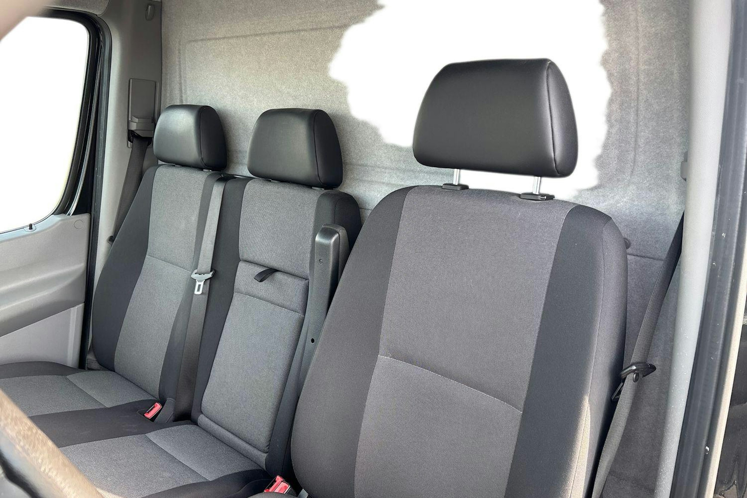 Sininen Volkswagen Crafter 2016 kuva 10.
