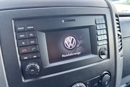 Sininen Volkswagen Crafter 2016 kuva 15.