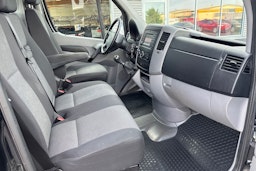 Sininen Volkswagen Crafter 2016 kuva 19.
