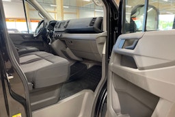 musta Volkswagen Crafter 2017 kuva 15.