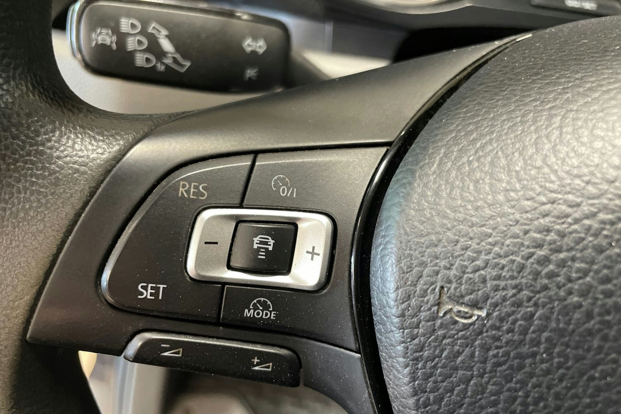 musta Volkswagen Crafter 2017 kuva 23.