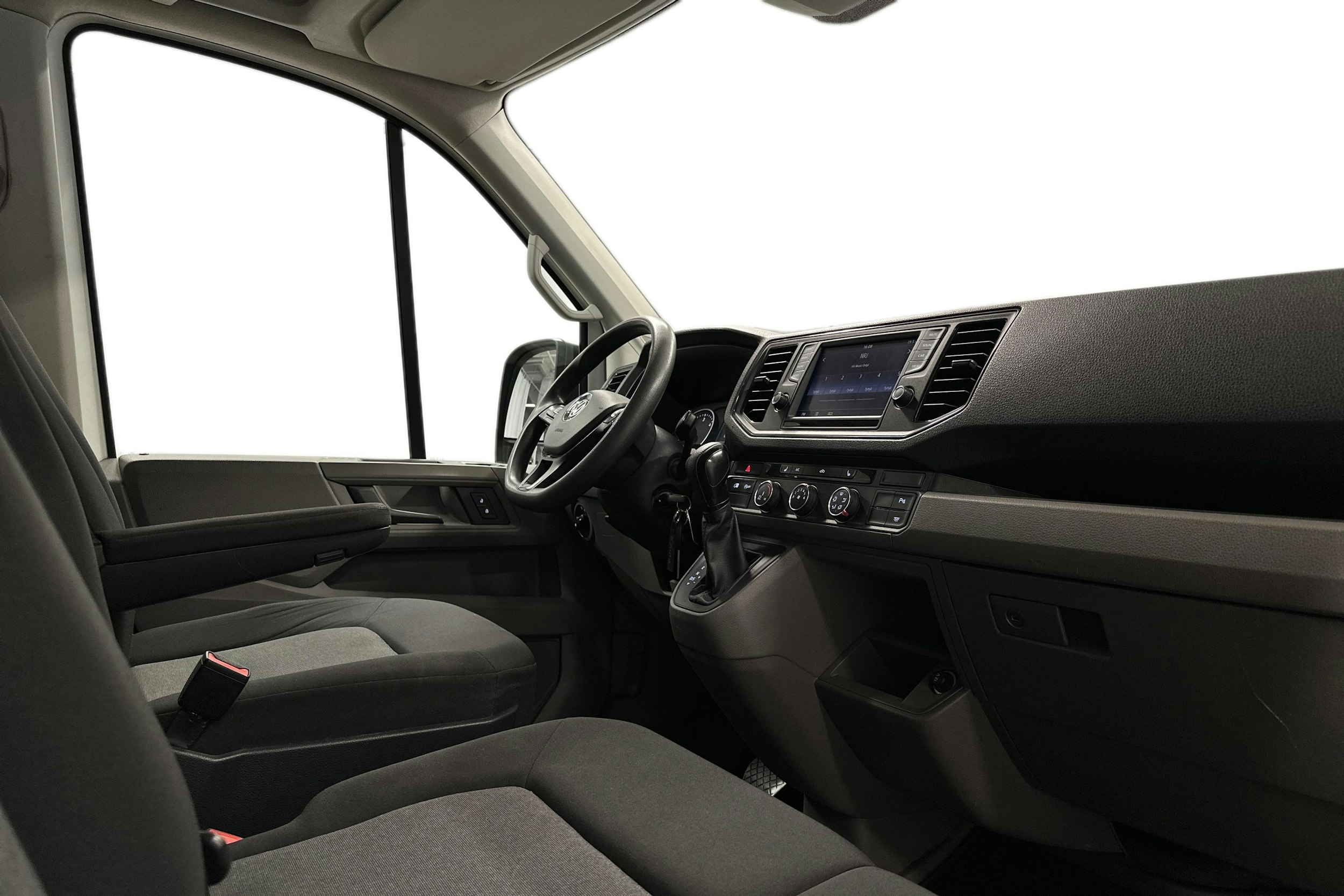 valkoinen Volkswagen Crafter 2017 kuva 7.