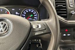valkoinen Volkswagen Crafter 2017 kuva 10.