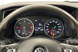 valkoinen Volkswagen Crafter 2017 kuva 11.