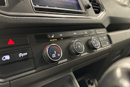 valkoinen Volkswagen Crafter 2017 kuva 15.