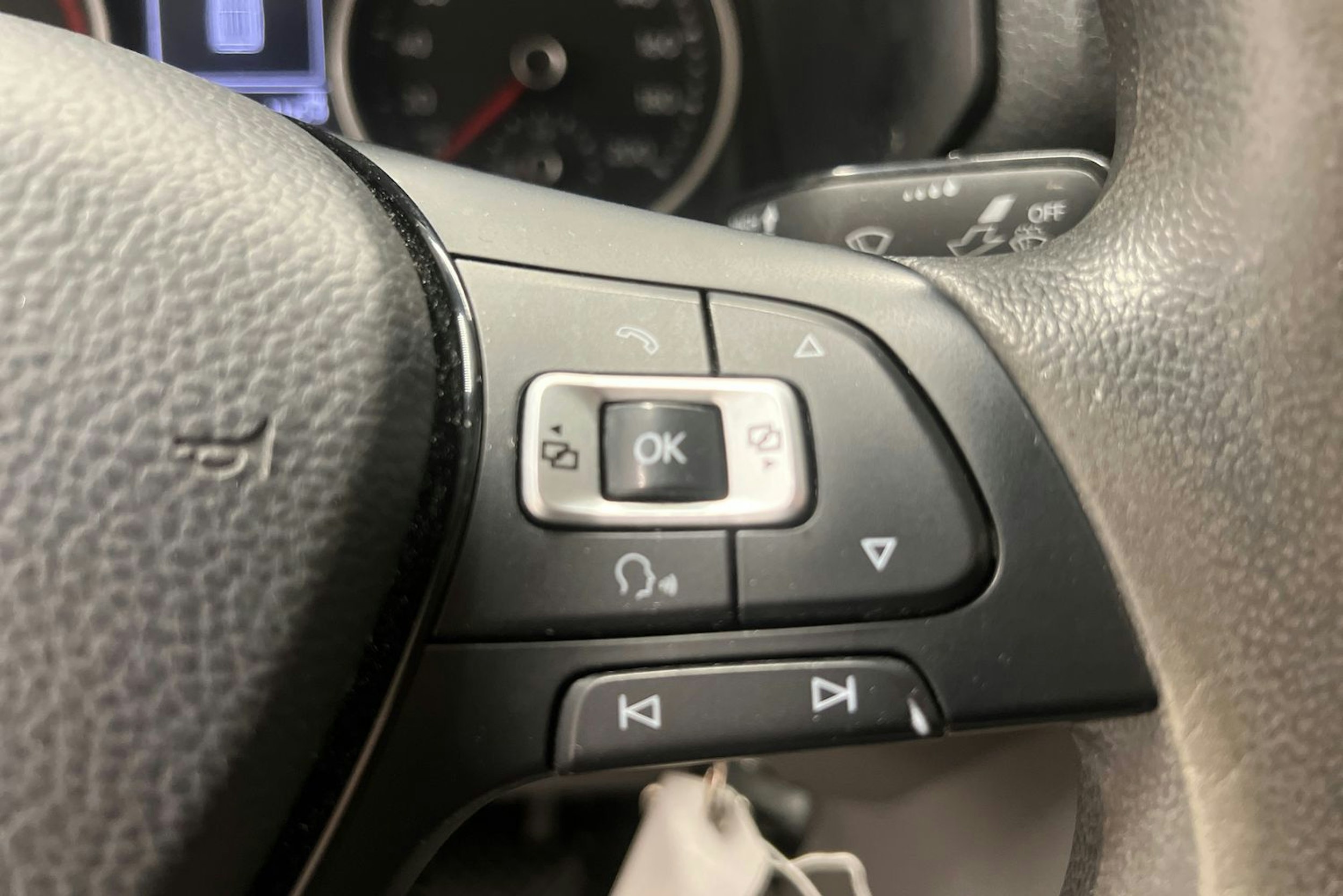 Valkoinen Volkswagen CRAFTER 2017 kuva 14.