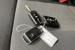 Valkoinen Volkswagen CRAFTER 2017 kuva 16.