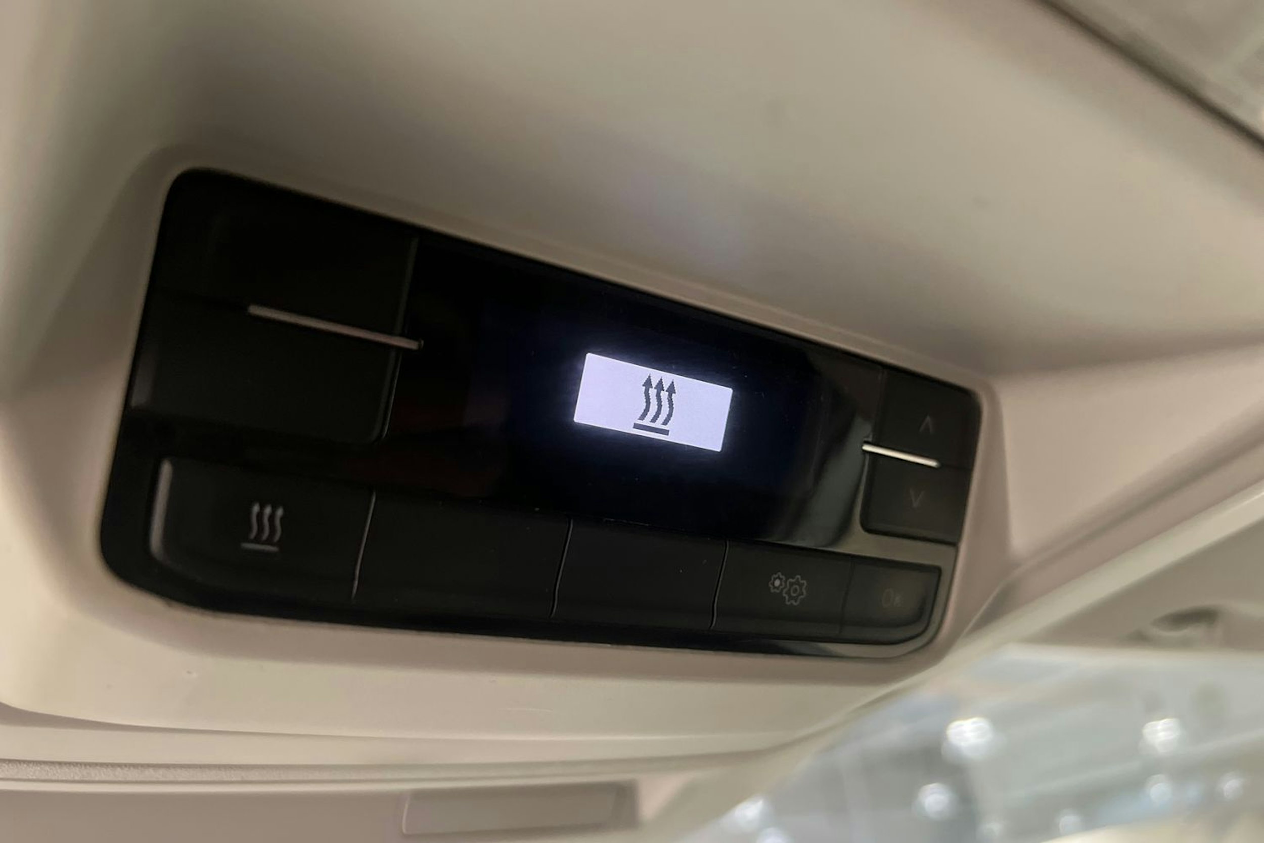 Valkoinen Volkswagen CRAFTER 2017 kuva 17.