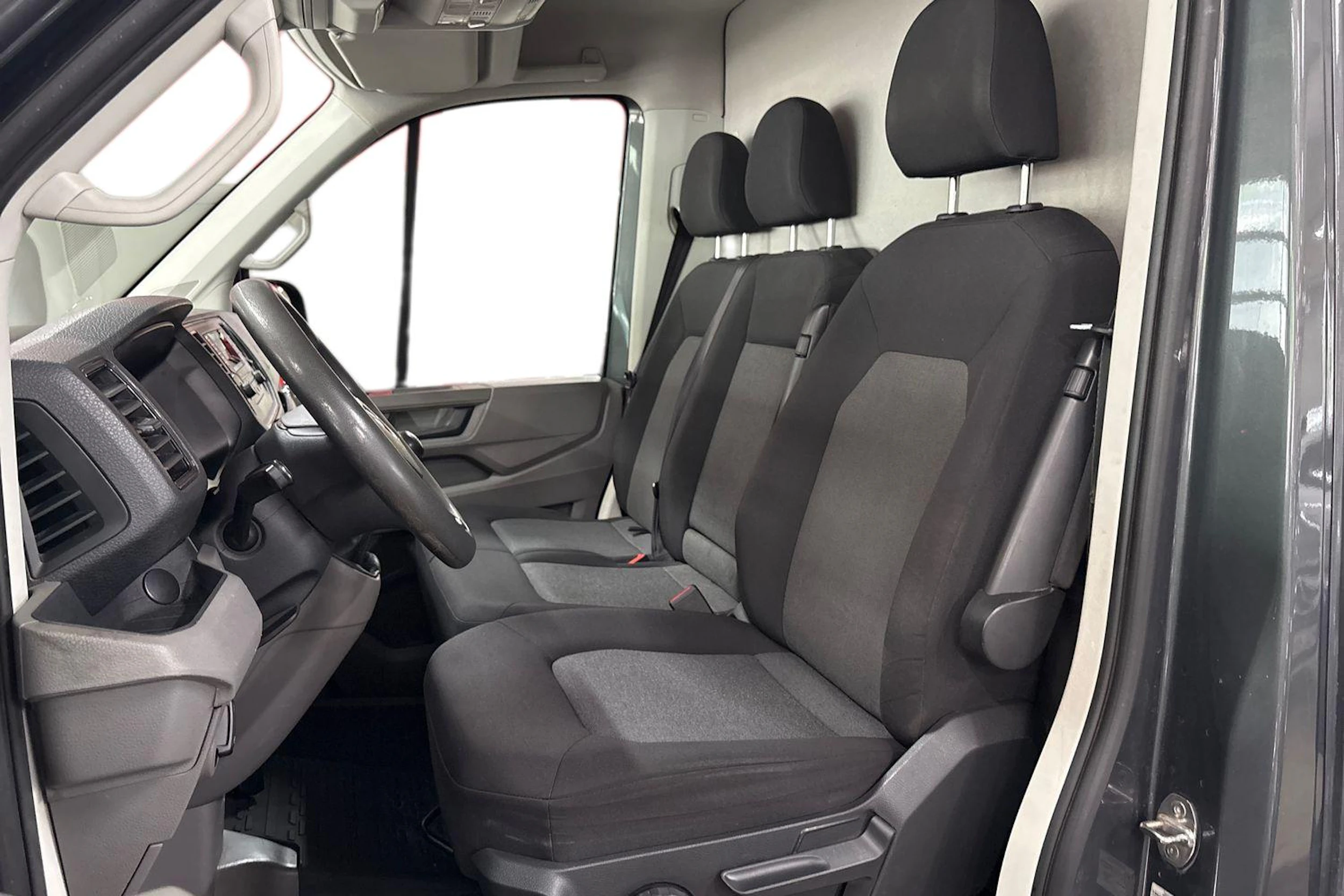 Harmaa Volkswagen CRAFTER 2017 kuva 9.