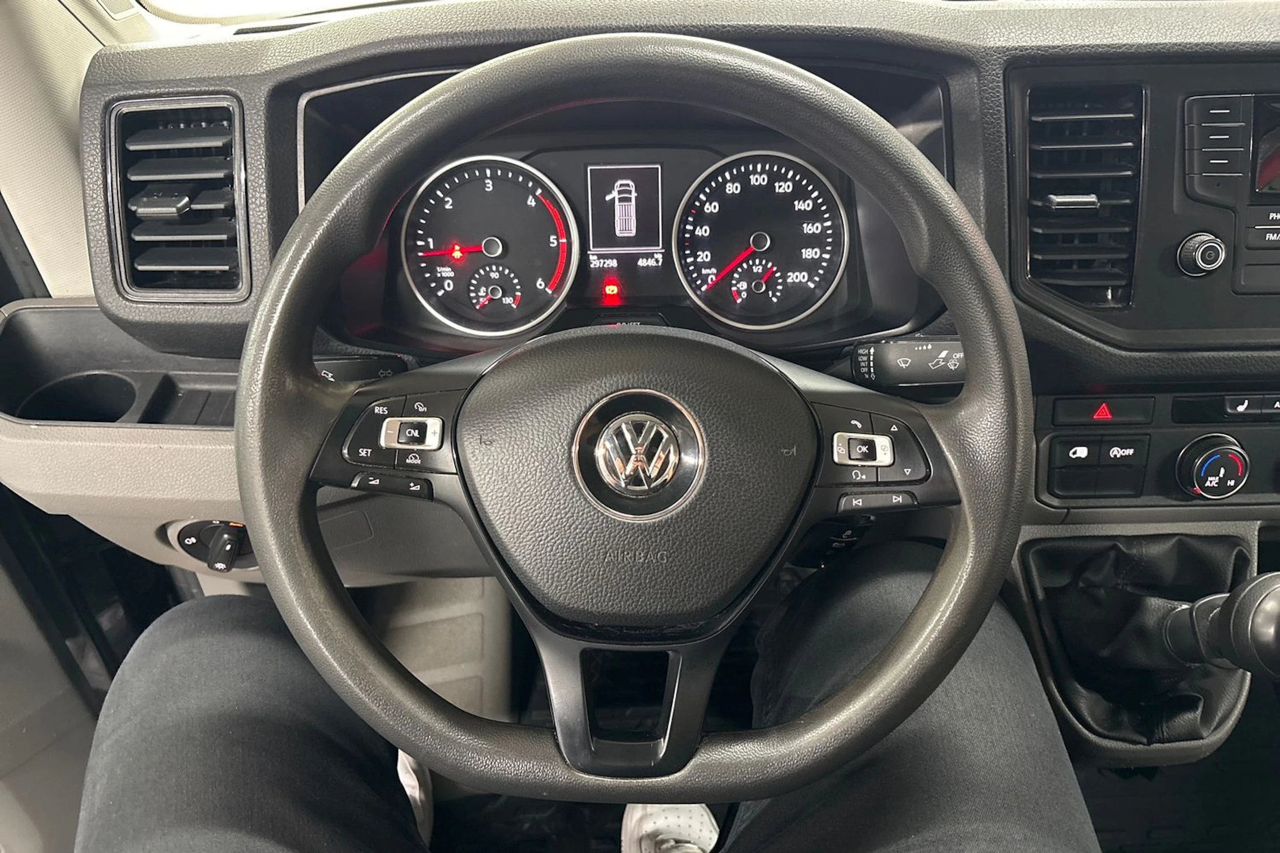 Harmaa Volkswagen CRAFTER 2017 kuva 19.