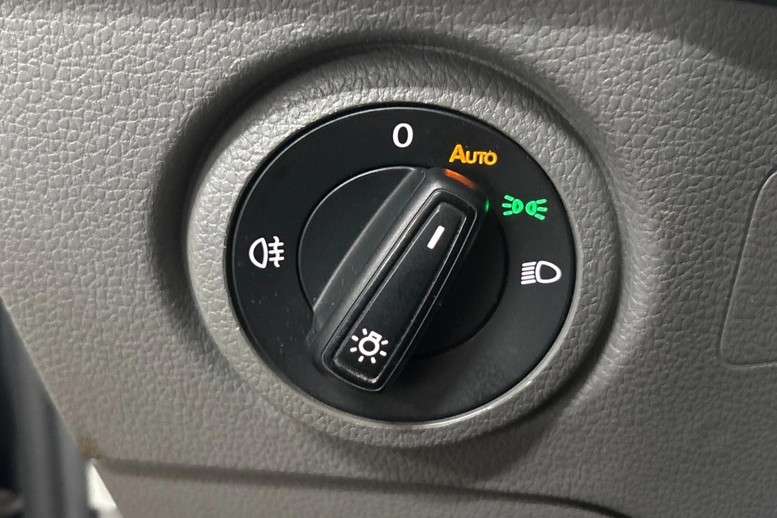 Harmaa Volkswagen CRAFTER 2017 kuva 22.