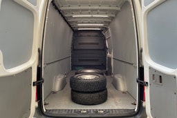 valkoinen Volkswagen Crafter 2017 kuva 13.