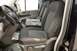 Musta Volkswagen CRAFTER 2017 kuva 10.