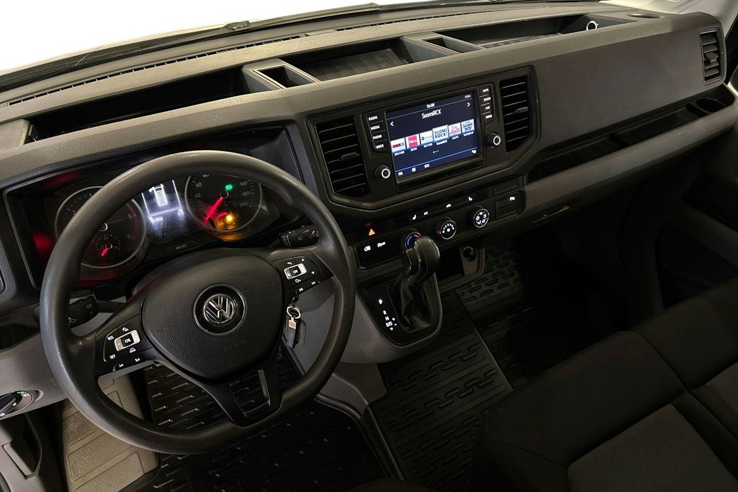 harmaa Volkswagen Crafter 2017 kuva 9.