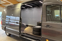 harmaa Volkswagen Crafter 2017 kuva 20.