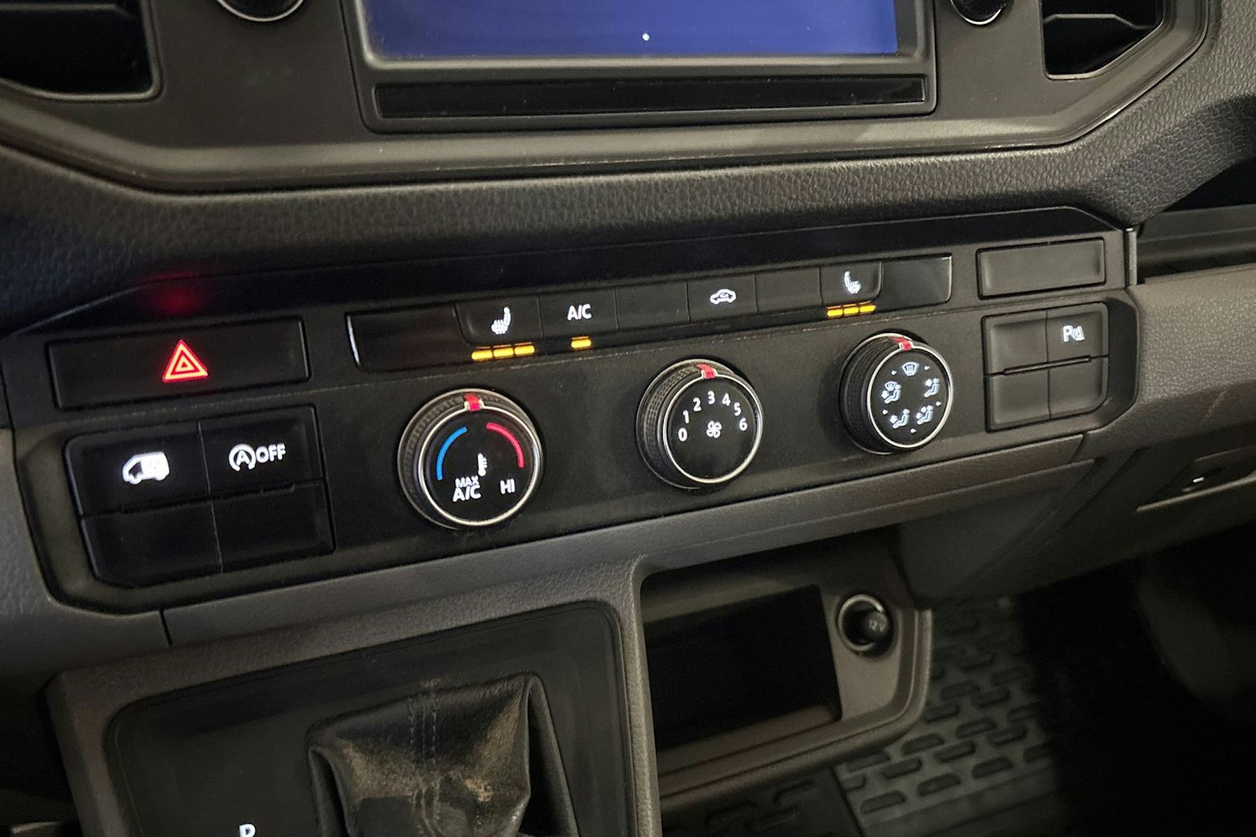 harmaa Volkswagen Crafter 2017 kuva 27.