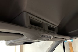 harmaa Volkswagen Crafter 2017 kuva 30.