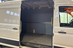 valkoinen Volkswagen Crafter 2017 kuva 16.