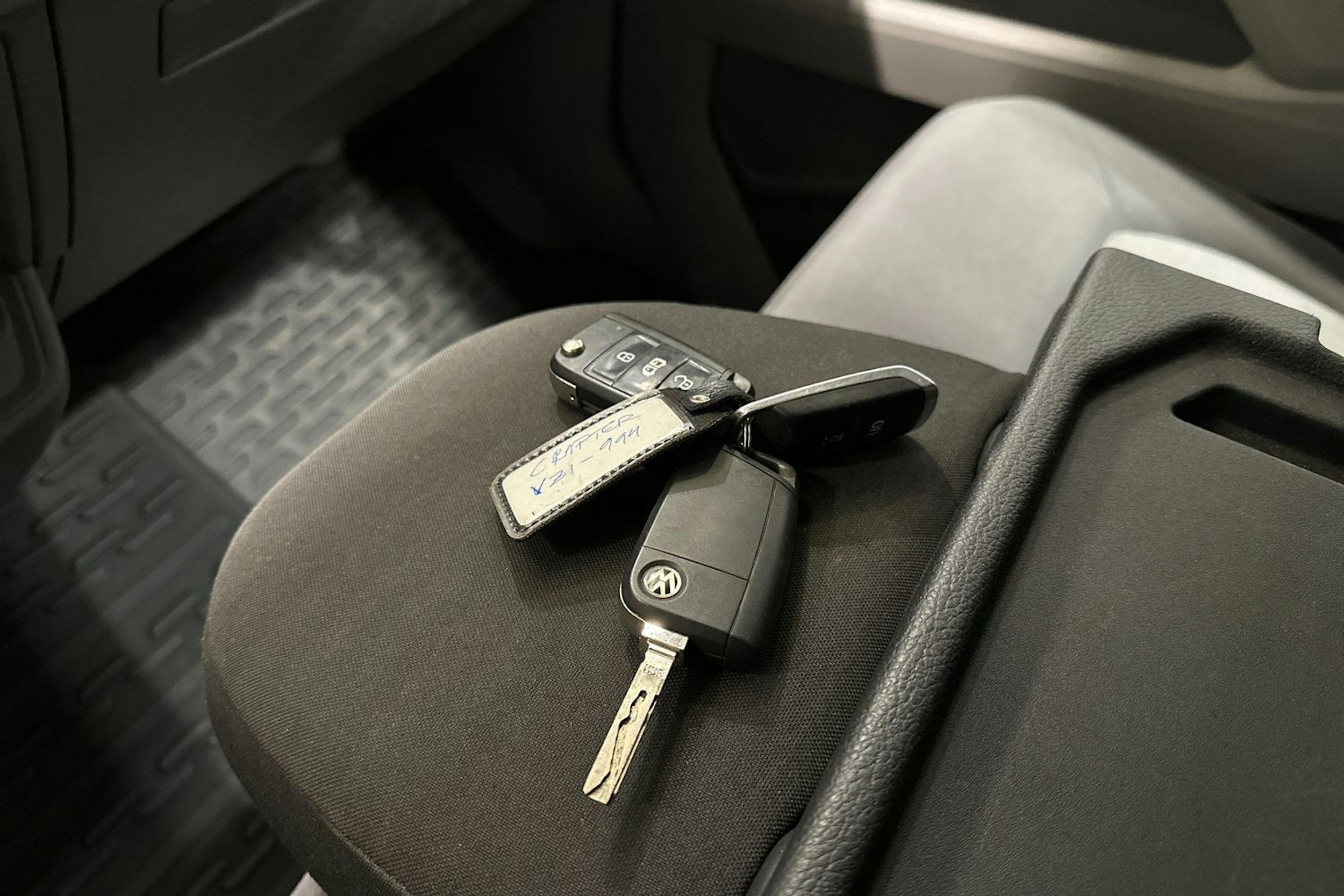musta Volkswagen Crafter 2017 kuva 27.
