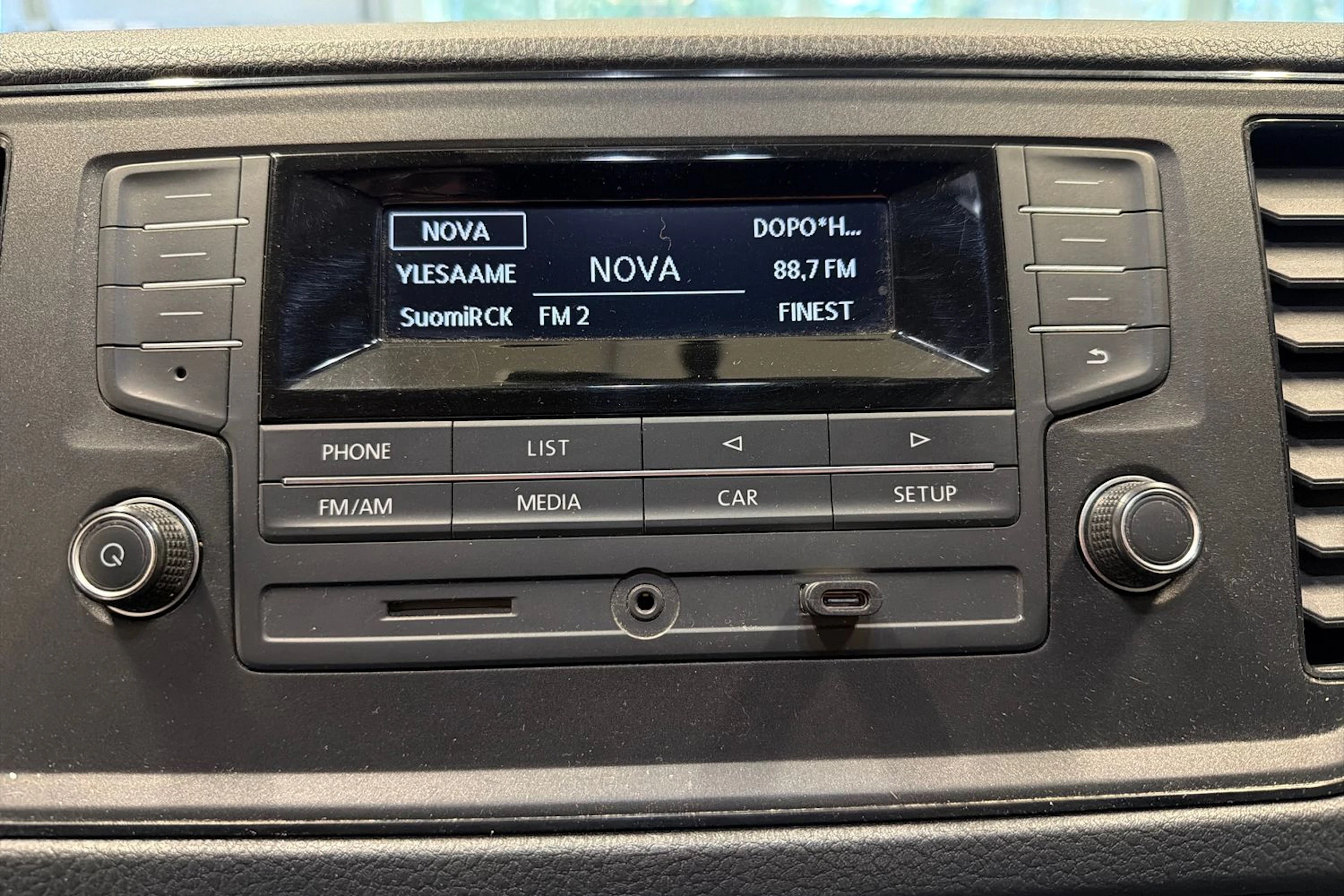 valkoinen Volkswagen Crafter 2017 kuva 15.