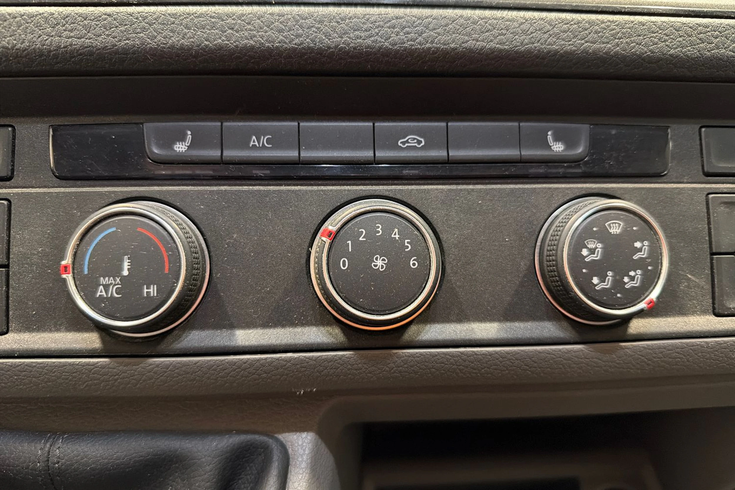 valkoinen Volkswagen Crafter 2017 kuva 16.