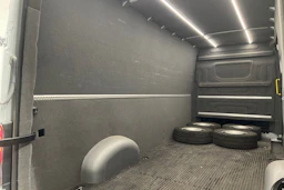 hopea Volkswagen Crafter 2017 kuva 18.