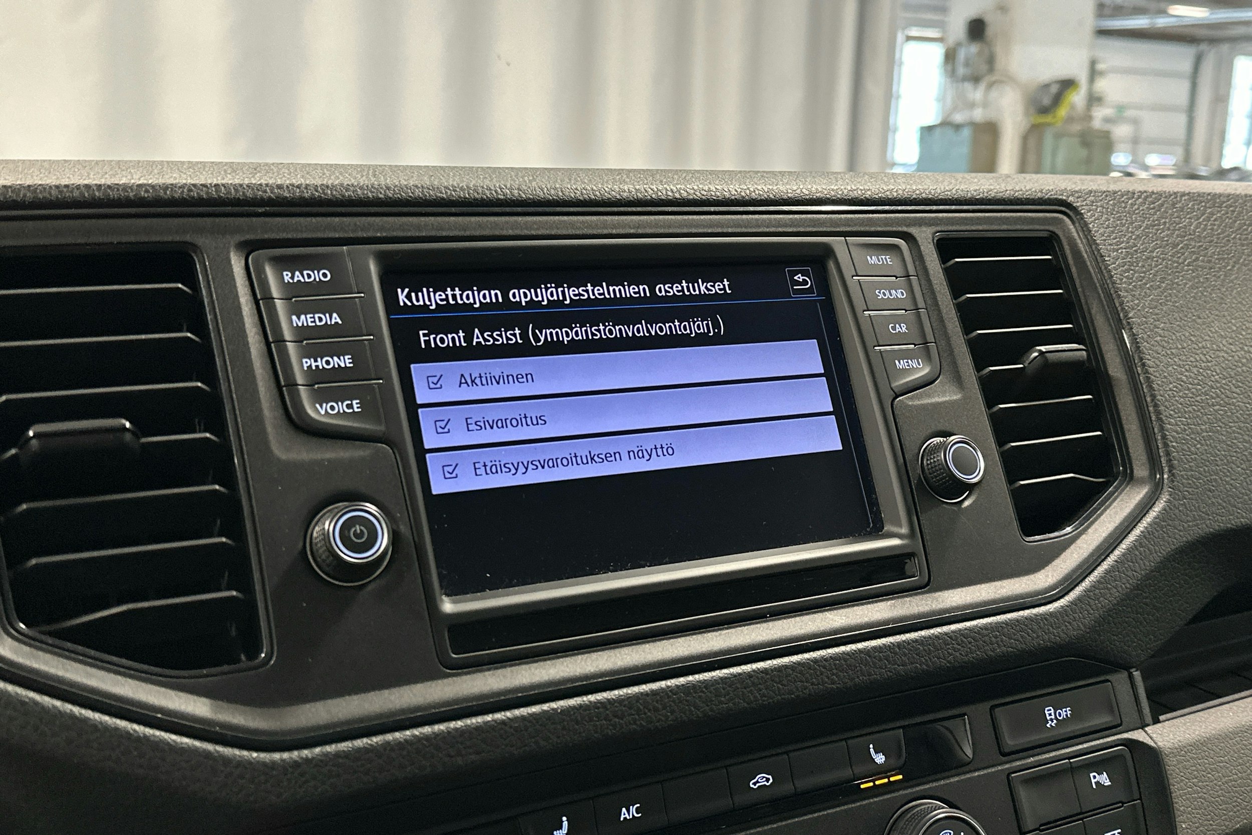 hopea Volkswagen Crafter 2018 kuva 11.