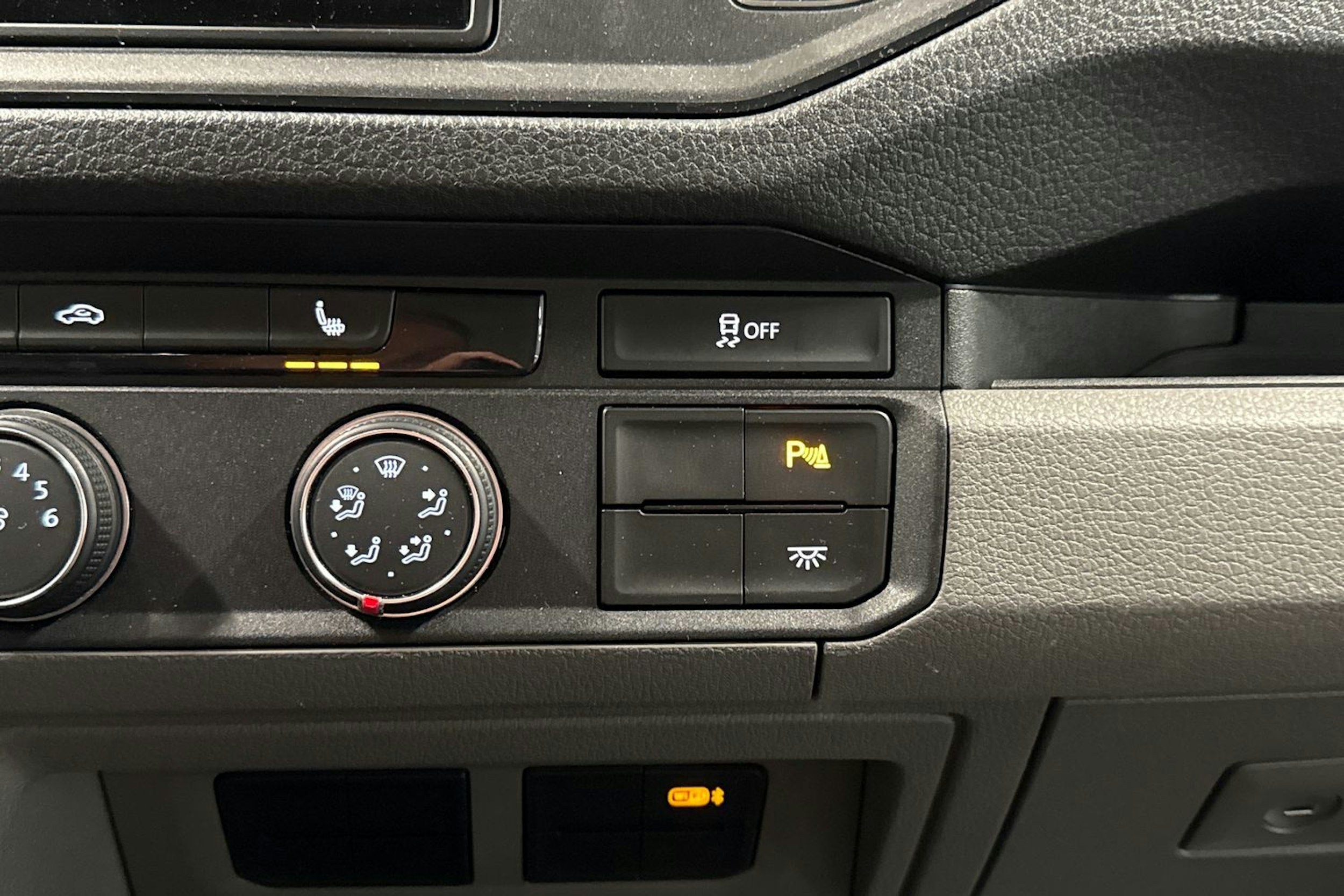 hopea Volkswagen Crafter 2018 kuva 26.