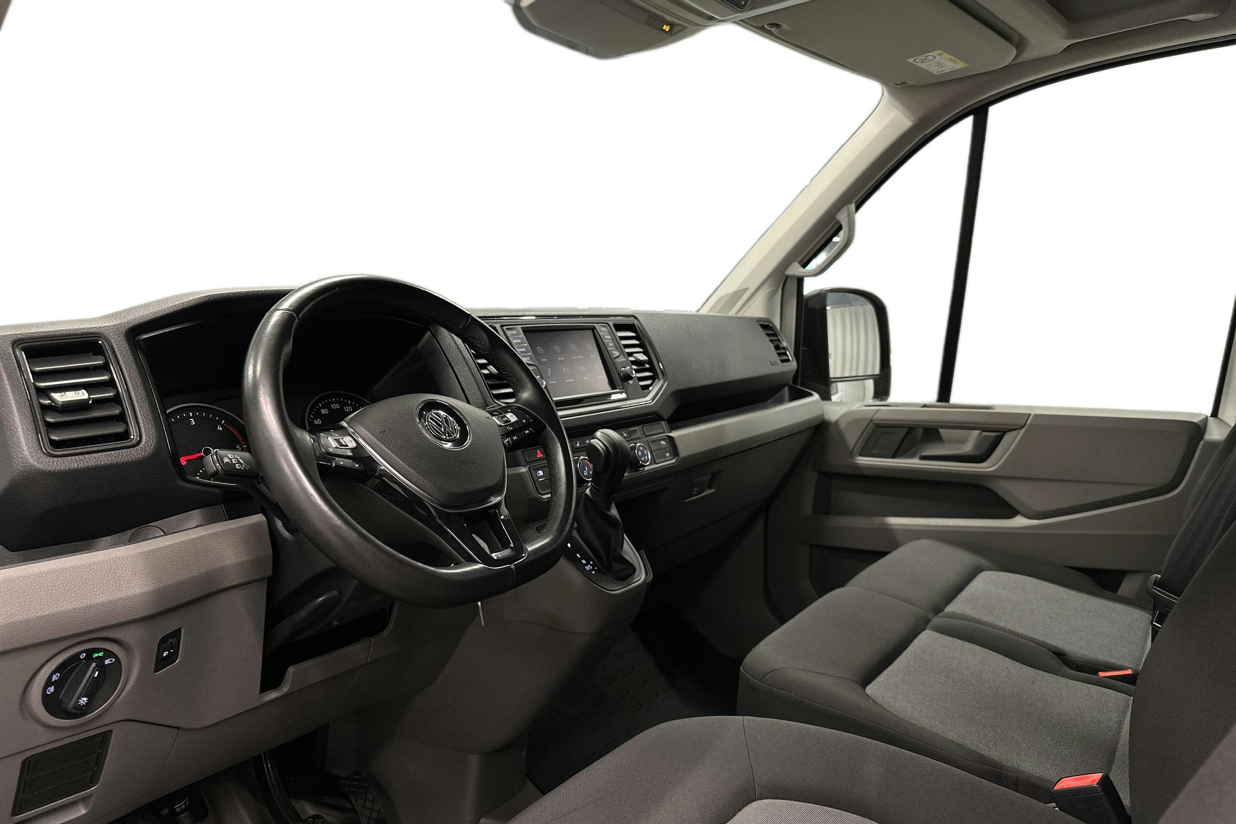 valkoinen Volkswagen Crafter 2018 kuva 6.