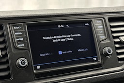 valkoinen Volkswagen Crafter 2018 kuva 17.