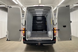 valkoinen Volkswagen Crafter 2018 kuva 9.