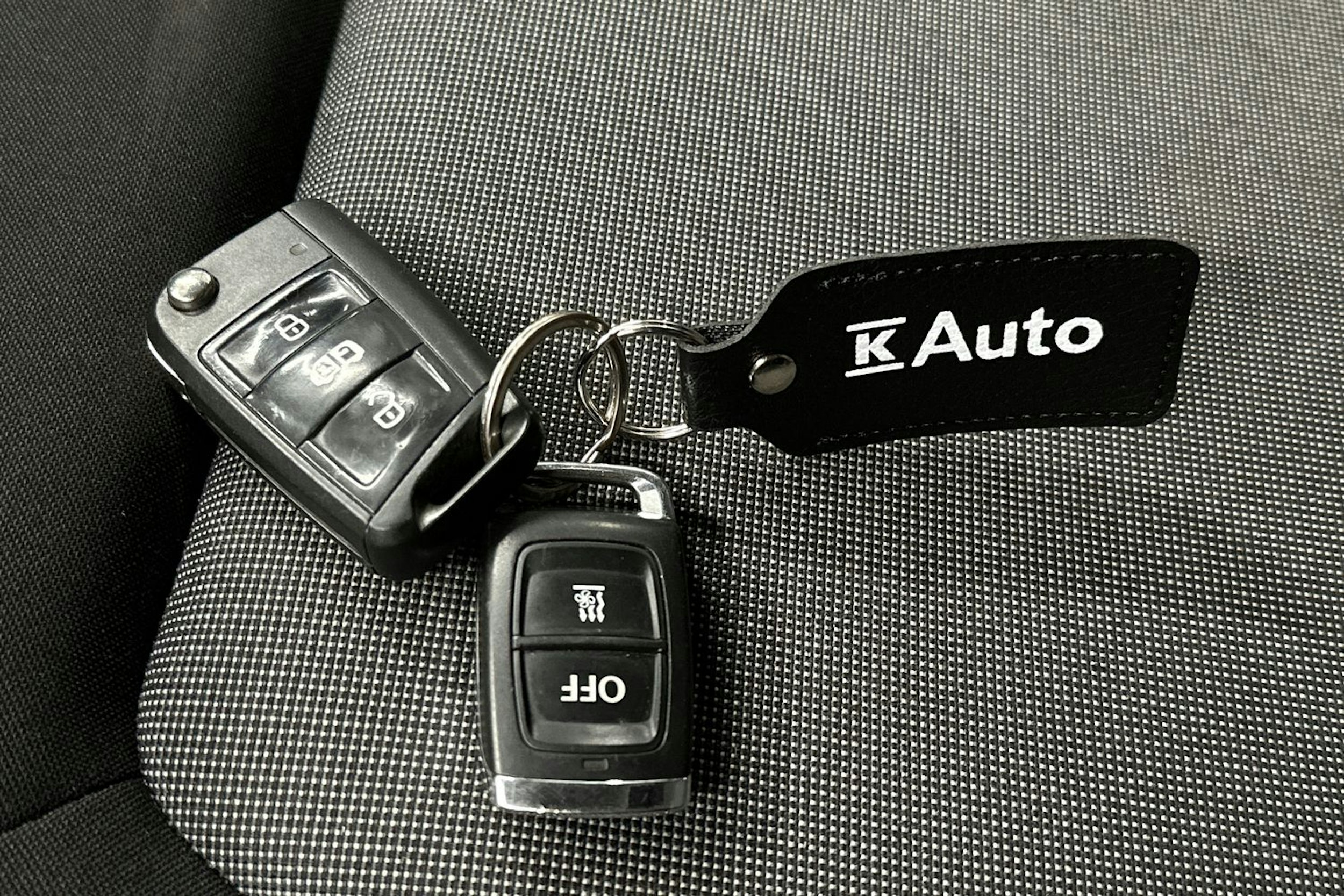 valkoinen Volkswagen Crafter 2018 kuva 23.