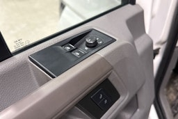 valkoinen Volkswagen Crafter 2018 kuva 16.