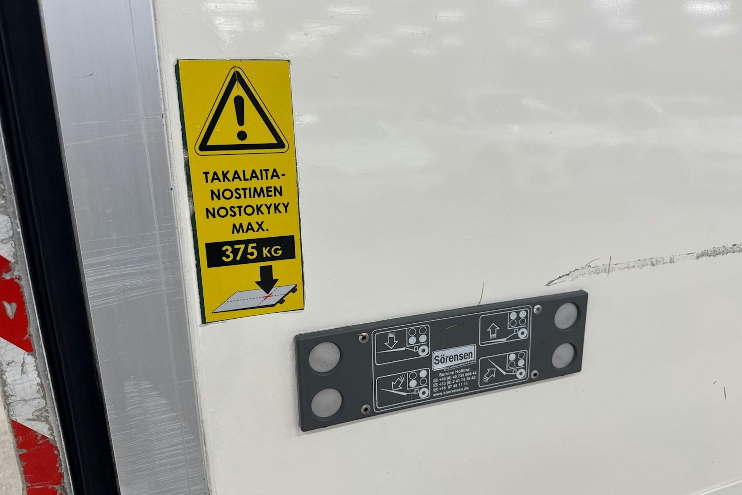 valkoinen Volkswagen Crafter 2018 kuva 24.