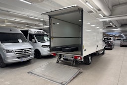 valkoinen Volkswagen Crafter 2018 kuva 28.