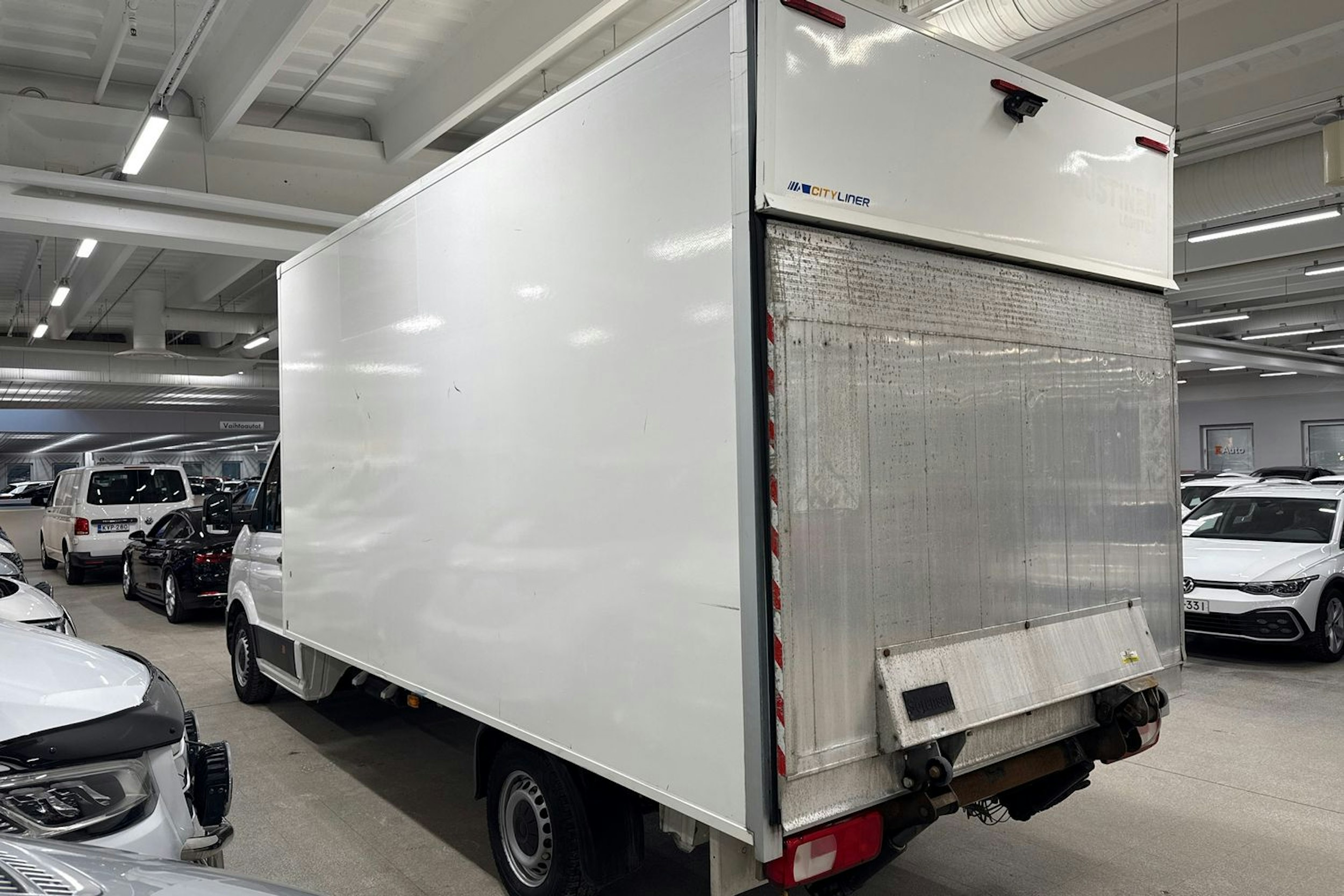 valkoinen Volkswagen Crafter 2018 kuva 29.