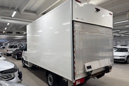 valkoinen Volkswagen Crafter 2018 kuva 29.