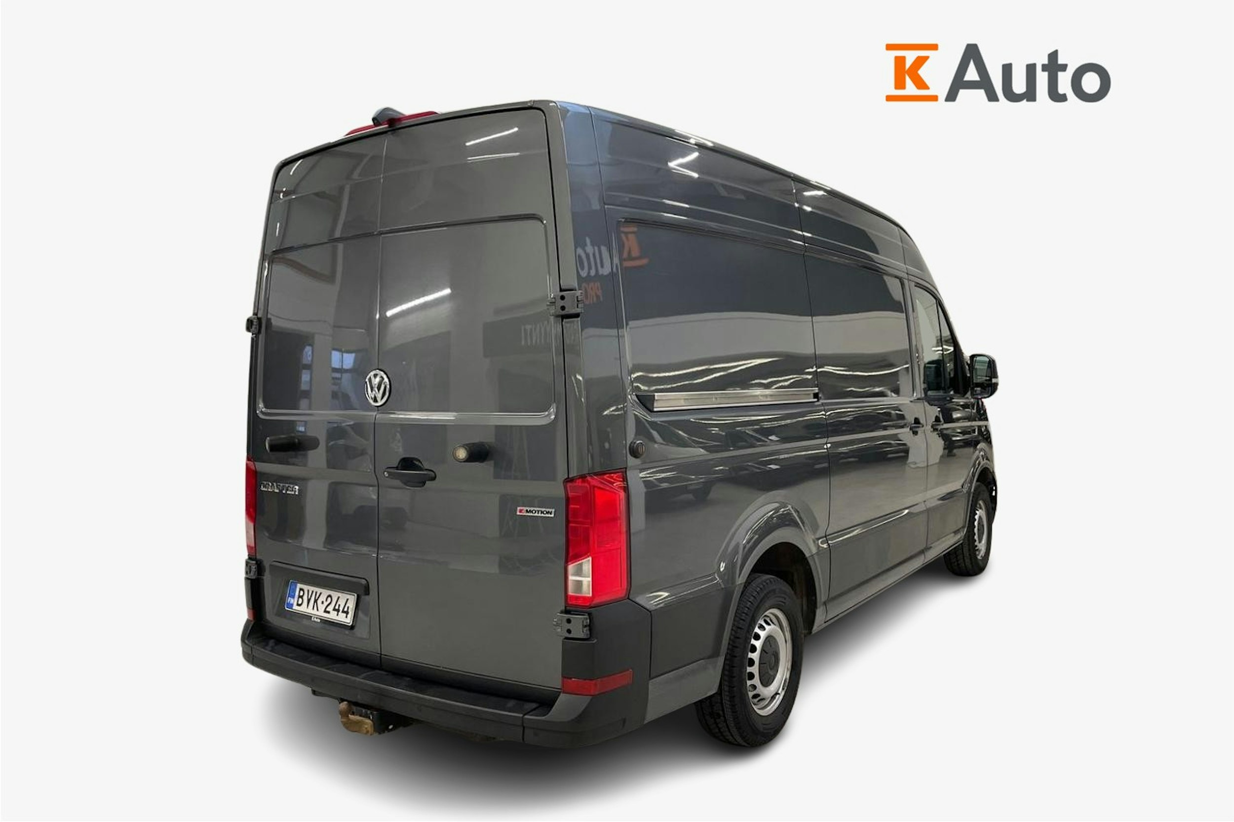 harmaa Volkswagen Crafter 2018 kuva 2.