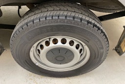 harmaa Volkswagen Crafter 2018 kuva 9.