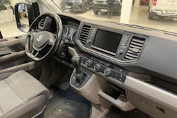 harmaa Volkswagen Crafter 2018 kuva 10.