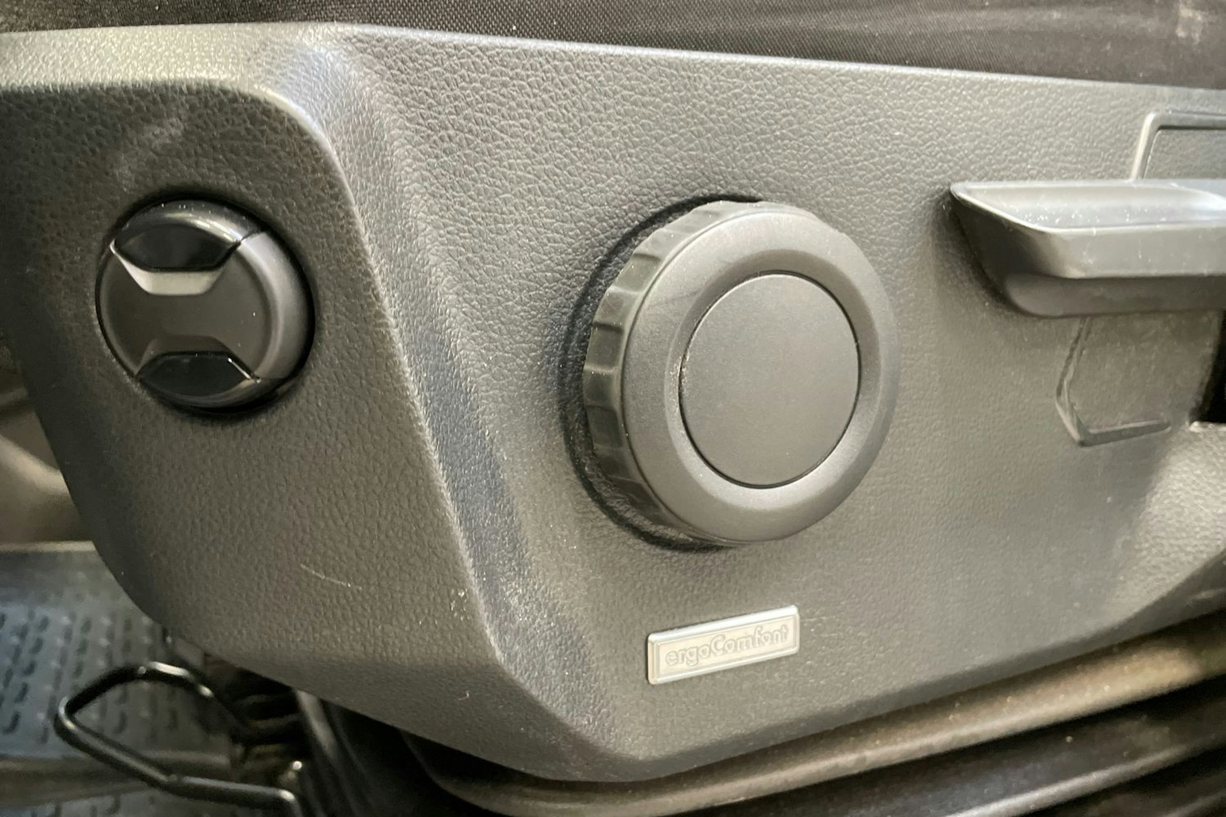 harmaa Volkswagen Crafter 2018 kuva 19.