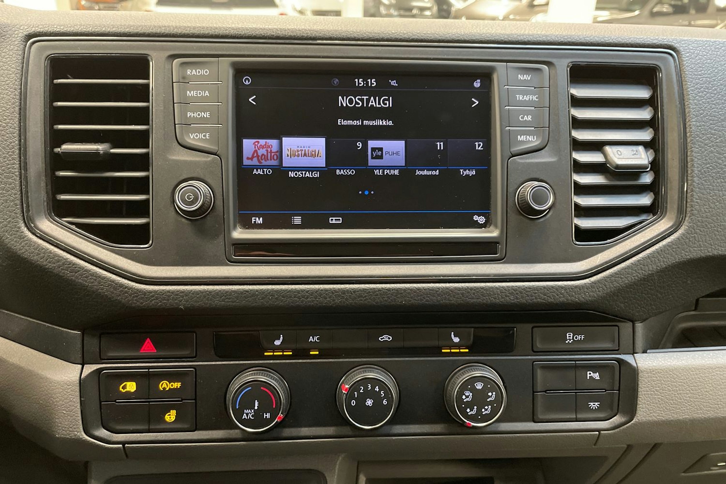 harmaa Volkswagen Crafter 2018 kuva 24.