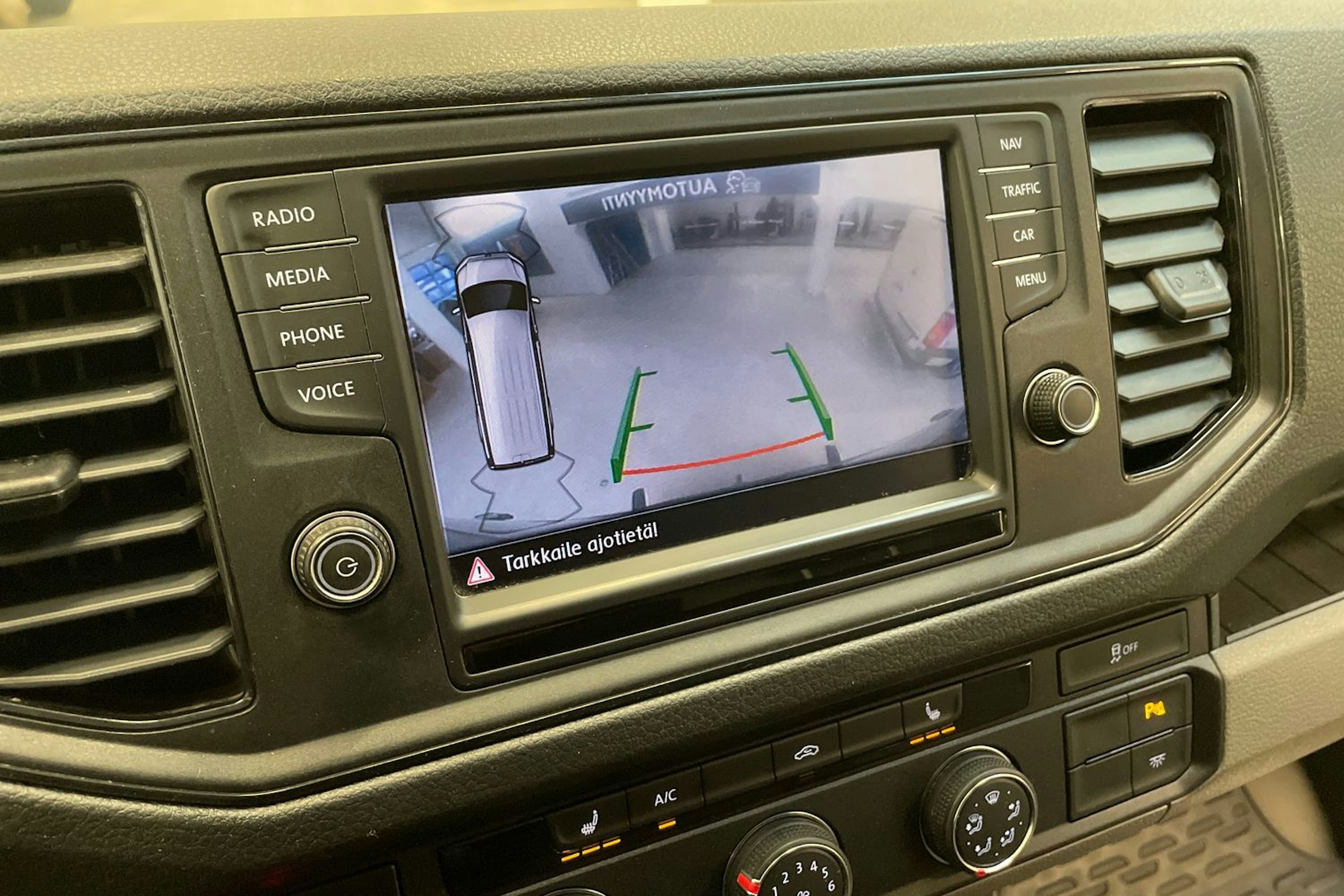 harmaa Volkswagen Crafter 2018 kuva 25.