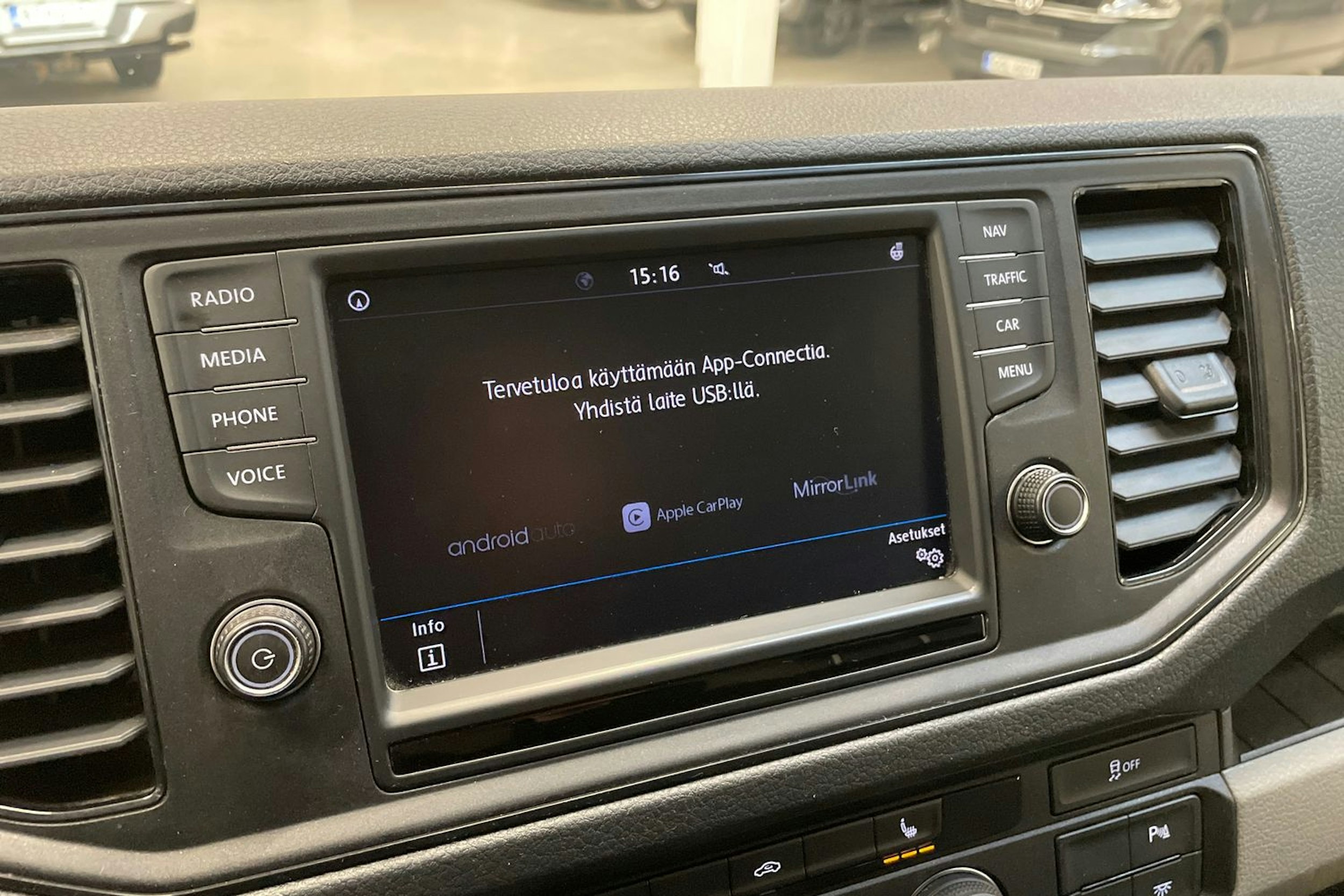 harmaa Volkswagen Crafter 2018 kuva 26.