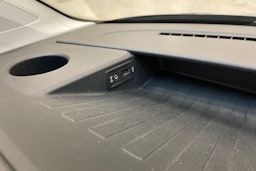 harmaa Volkswagen Crafter 2018 kuva 27.